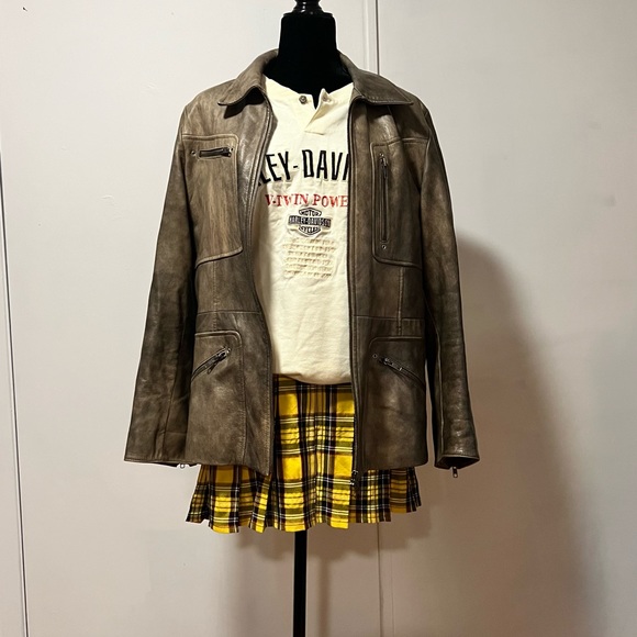 Danier Distressed Leather Jacket - Picture 4 of 5